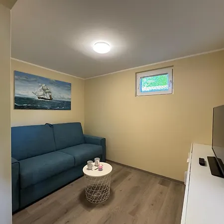 Hiska Velavida Počitniška hiša *